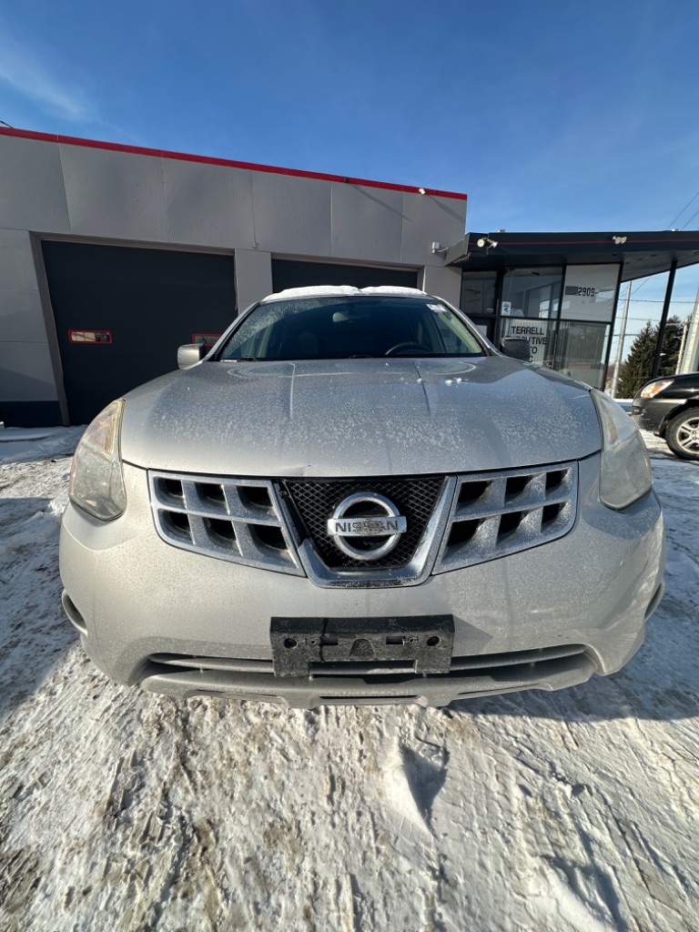 2012 Nissan Rogue S's photo